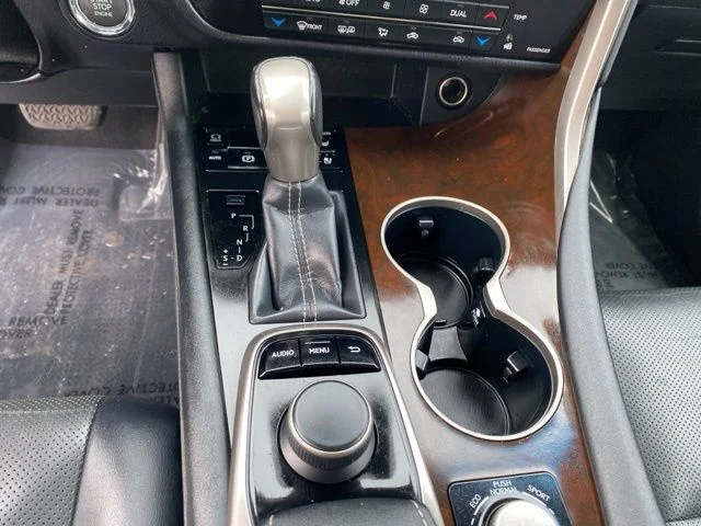 2019 Lexus RX 350 - Photo 16