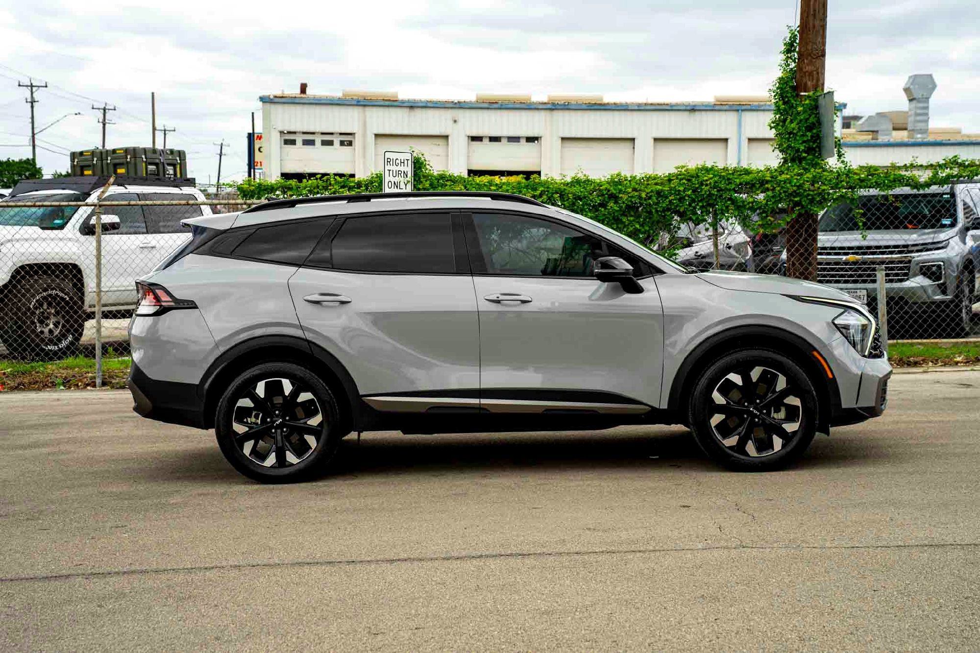 Used 2023 Wolf Gray Kia X-Line image 4