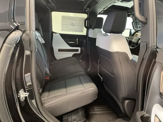 2025 GMC HUMMER EV 2X - Photo 40