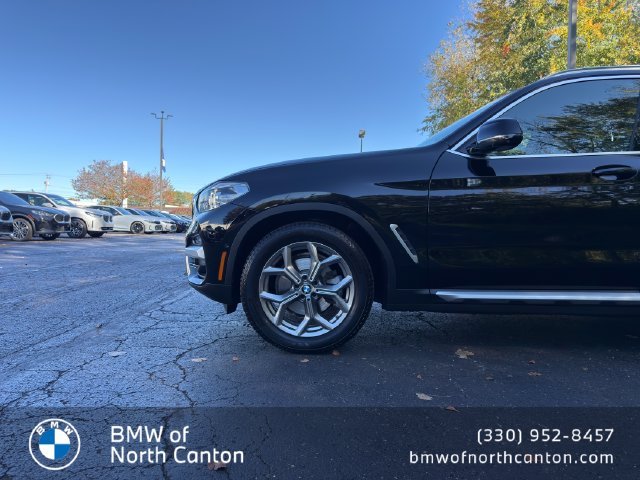 Used 2020 Jet Black BMW xDrive30i image 8