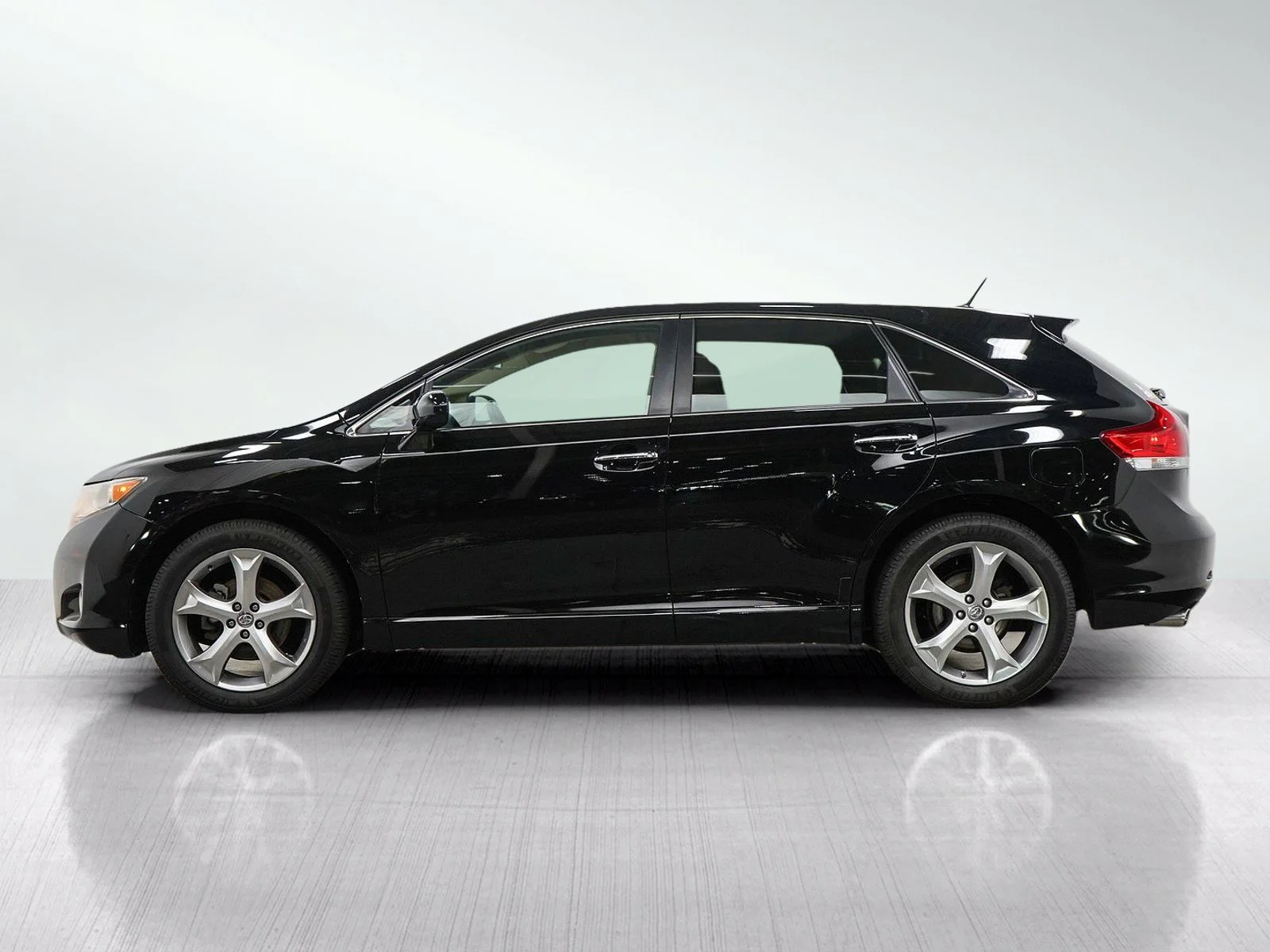 Used 2009 Toyota Venza Base with VIN 4T3BK11A89U002023 for sale in Burnsville, Minnesota