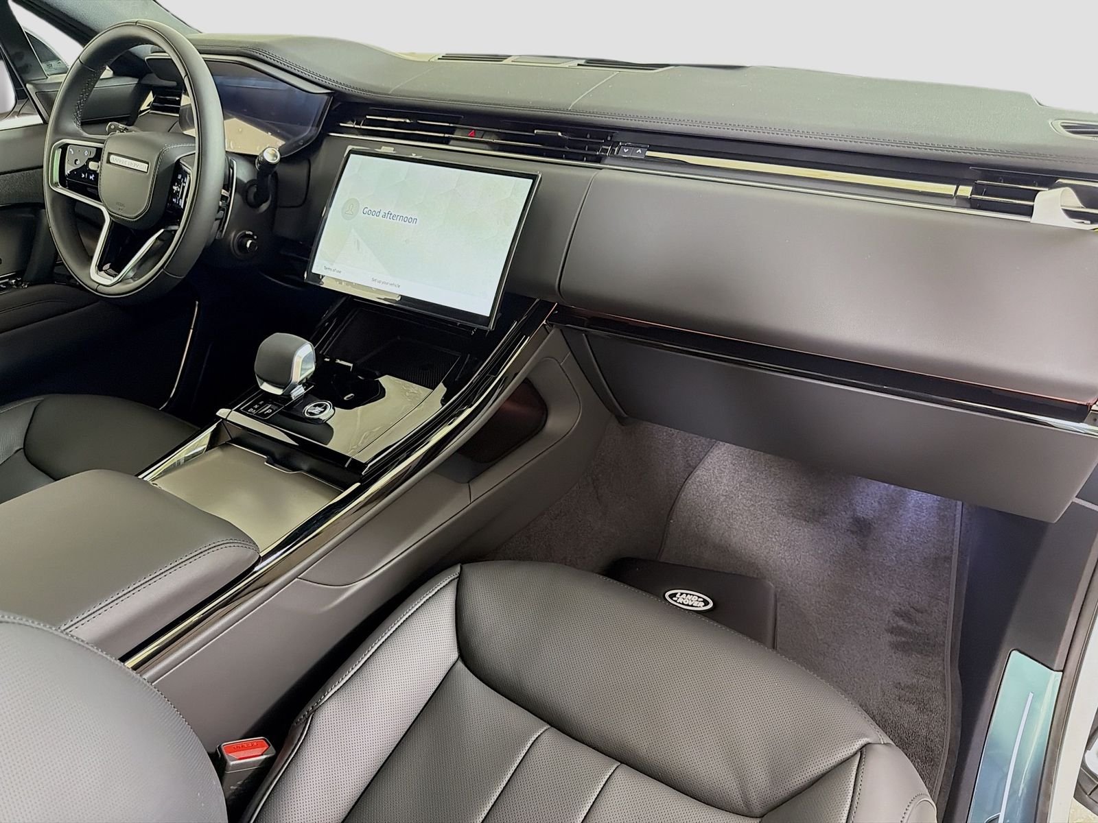 New 2026 Fuji White Land Rover SE image 35