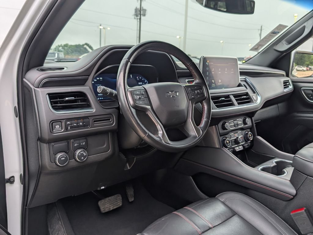 Used 2024 Summit White Chevrolet RST image 4