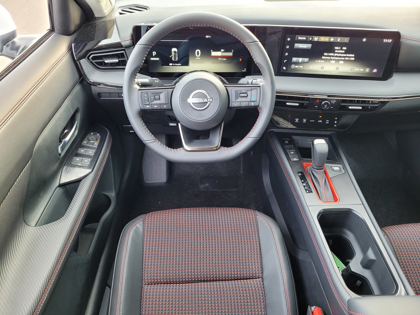 2025 Nissan Kicks SR - Photo 8