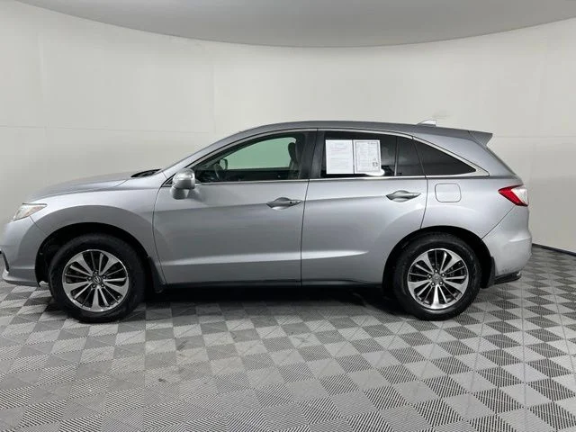 Used 2018 Lunar Silver Metallic Acura Advance Package image 4