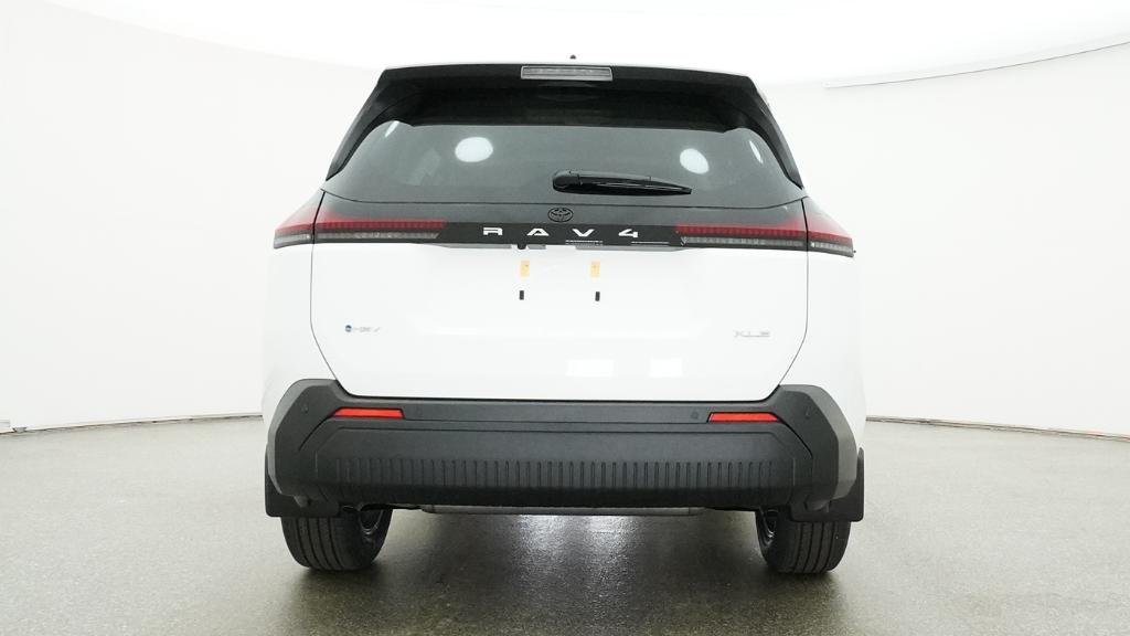 New 2026 Ice Cap Toyota XLE Premium image 21