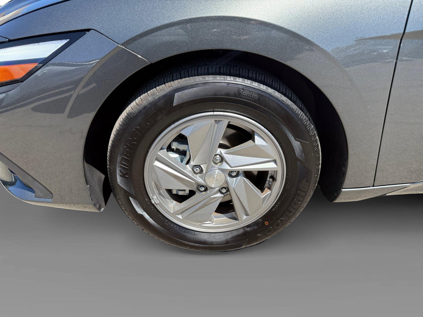 Certified Used 2026 Amazon Gray Hyundai SE image 9
