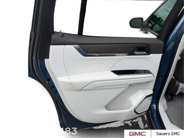 2024 GMC Acadia Denali - Photo 26