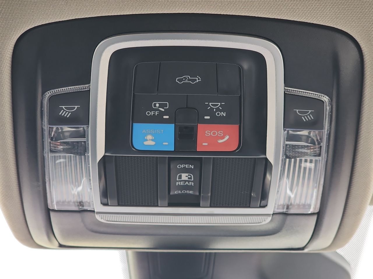 2026 RAM 1500 Laramie - Photo 28