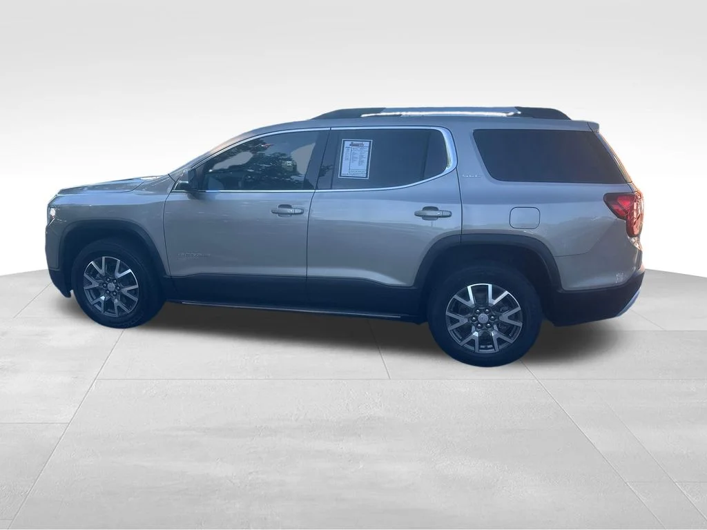 Used 2023 Gray GMC SLE image 9