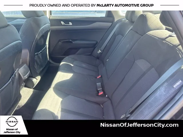 Used 2022 Black Kia LXS image 6
