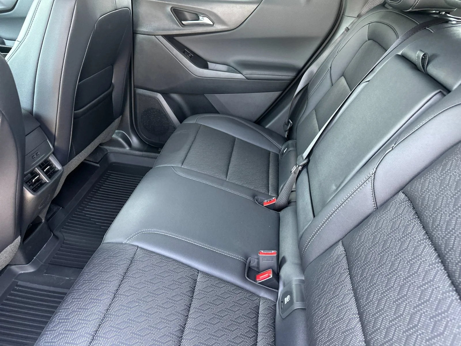 2026 Chevrolet Equinox LT - Photo 12