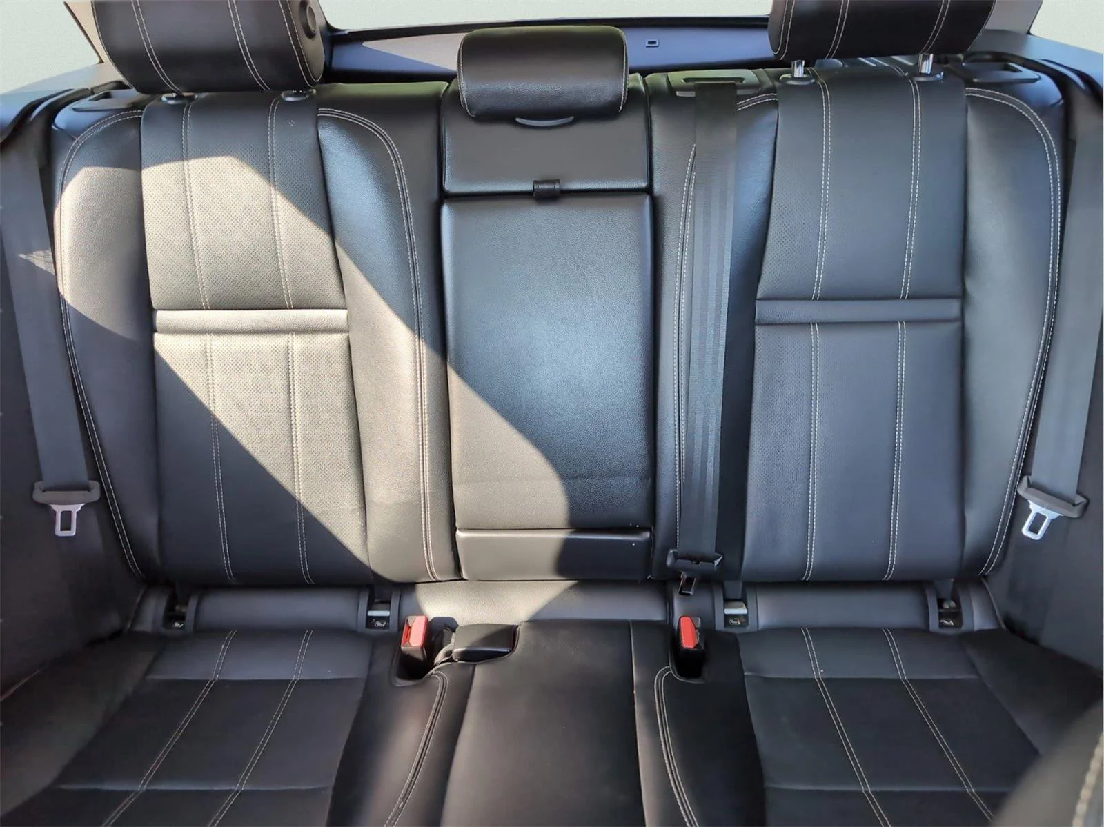 Used 2020 Fuji White Land Rover S image 26