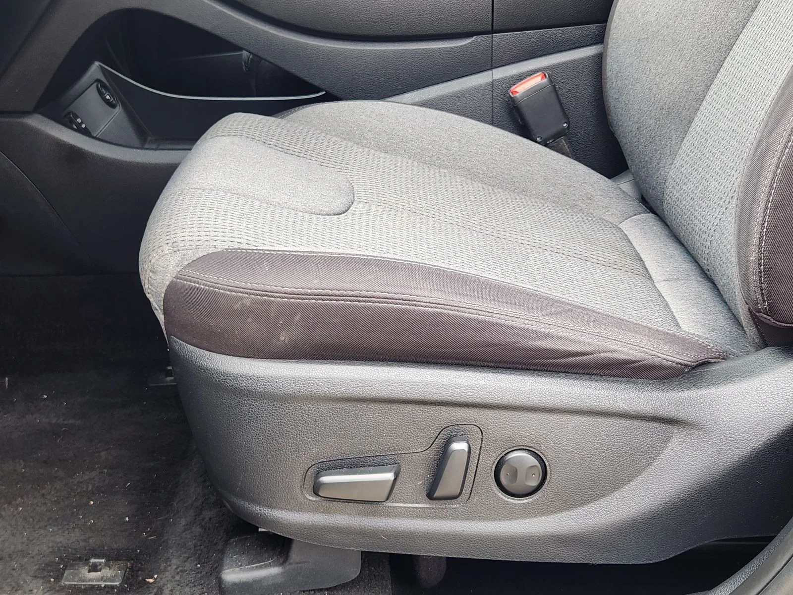 Used 2022 Gray Hyundai Blue image 25