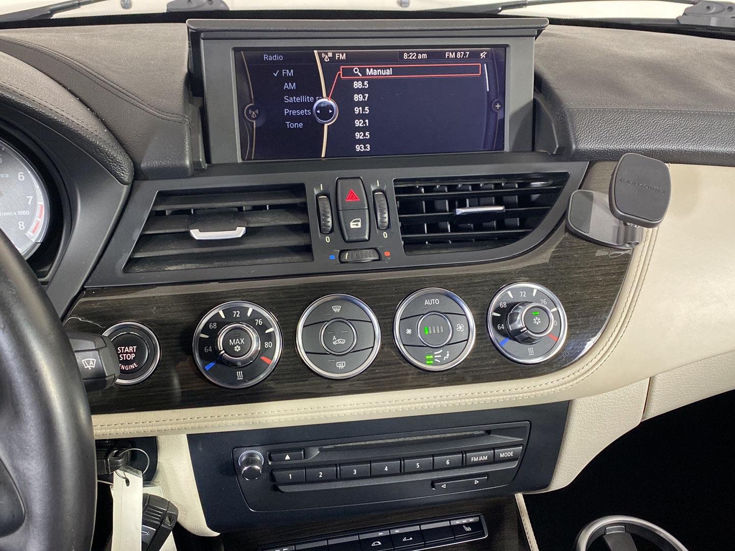 Used 2011 Black Sapphire Metallic BMW sDrive35is image 19