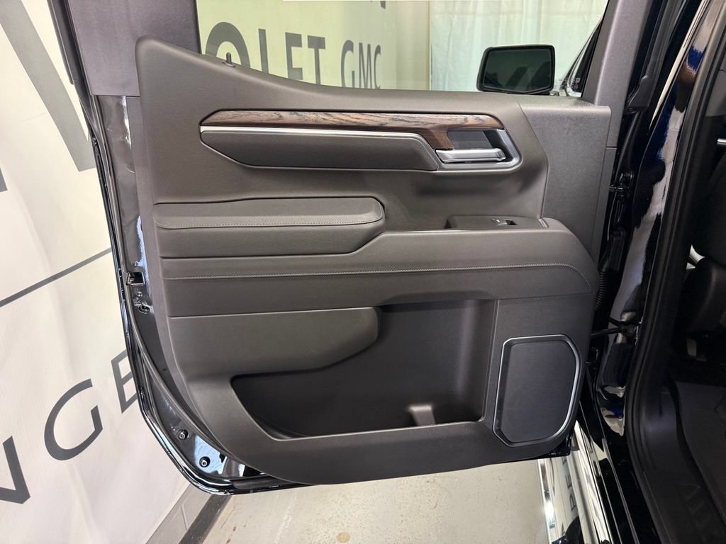 New 2026 Onyx Black GMC SLT image 20