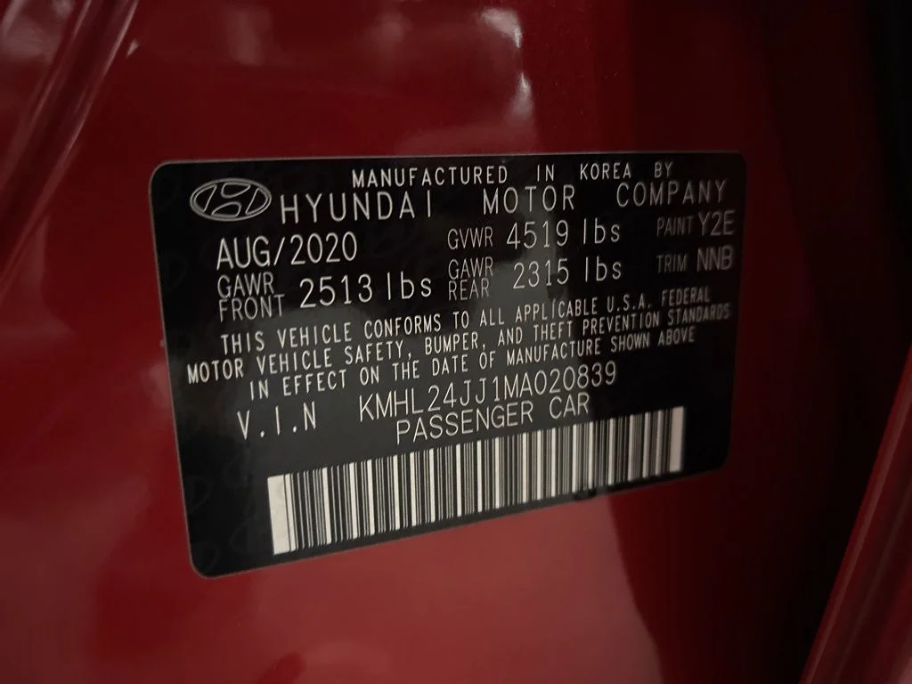Certified Used 2021 Red Hyundai Blue image 10