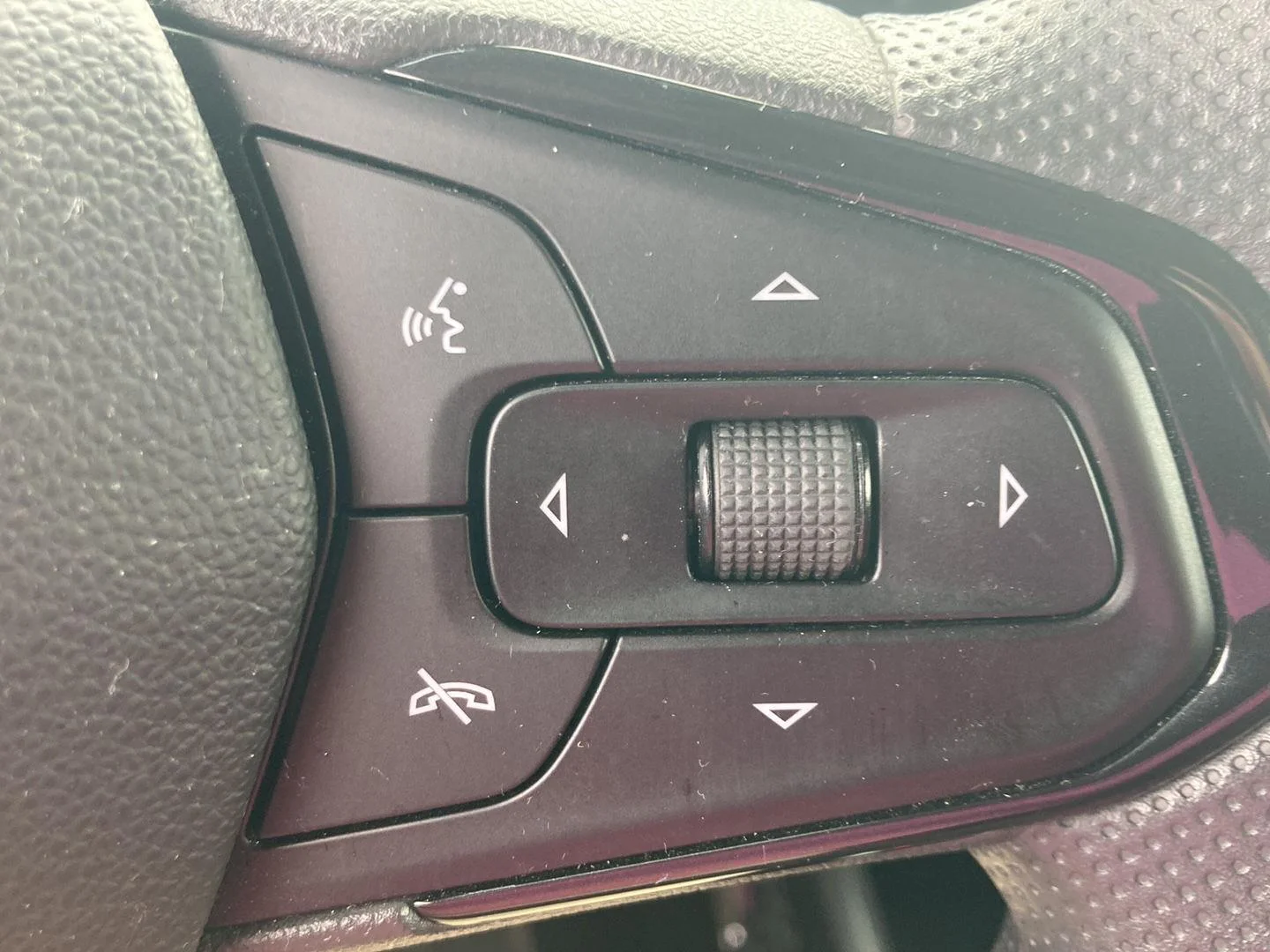 Used 2023 Sterling Gray Metallic Chevrolet LT image 16