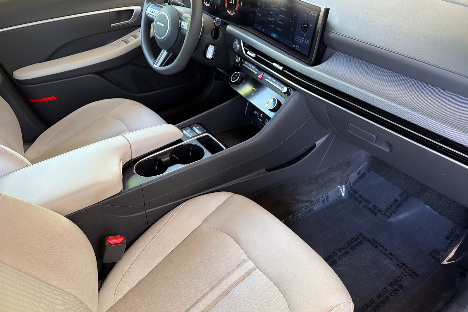 Used 2025 Portofino Gray Hyundai SEL image 15