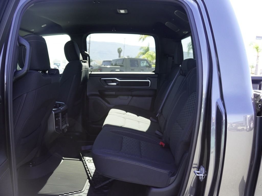 New 2026 Granite Crystal Metallic Clear-Coat Exterior Paint RAM Big Horn/Lone Star image 20