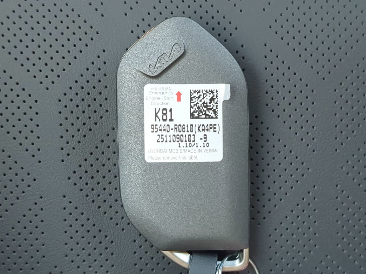 New 2026 Snow White Pearl Kia EX image 36