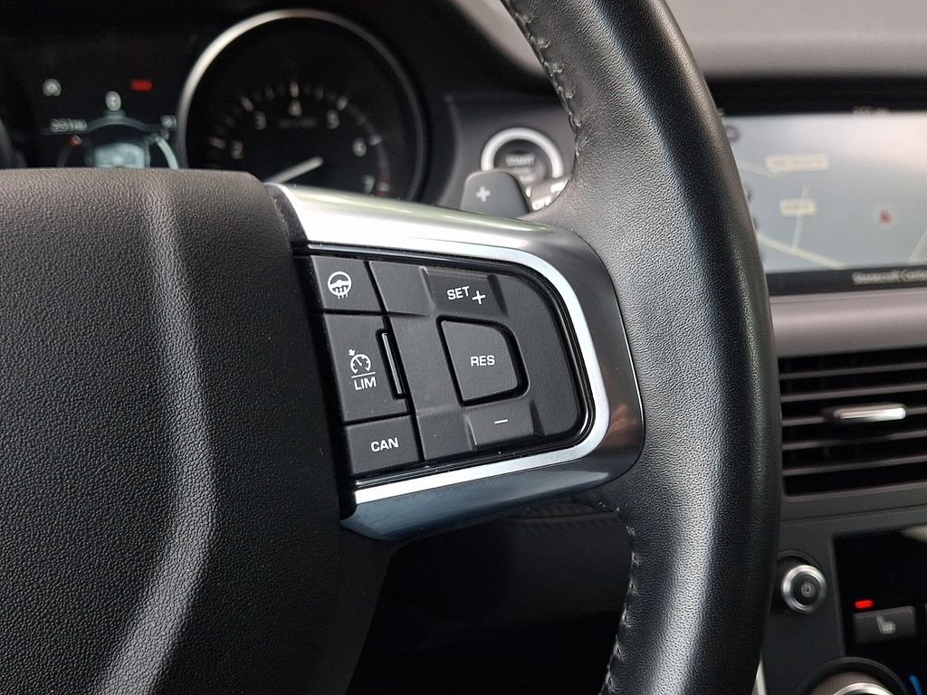 Used 2018 Narvik Black Land Rover SE image 22