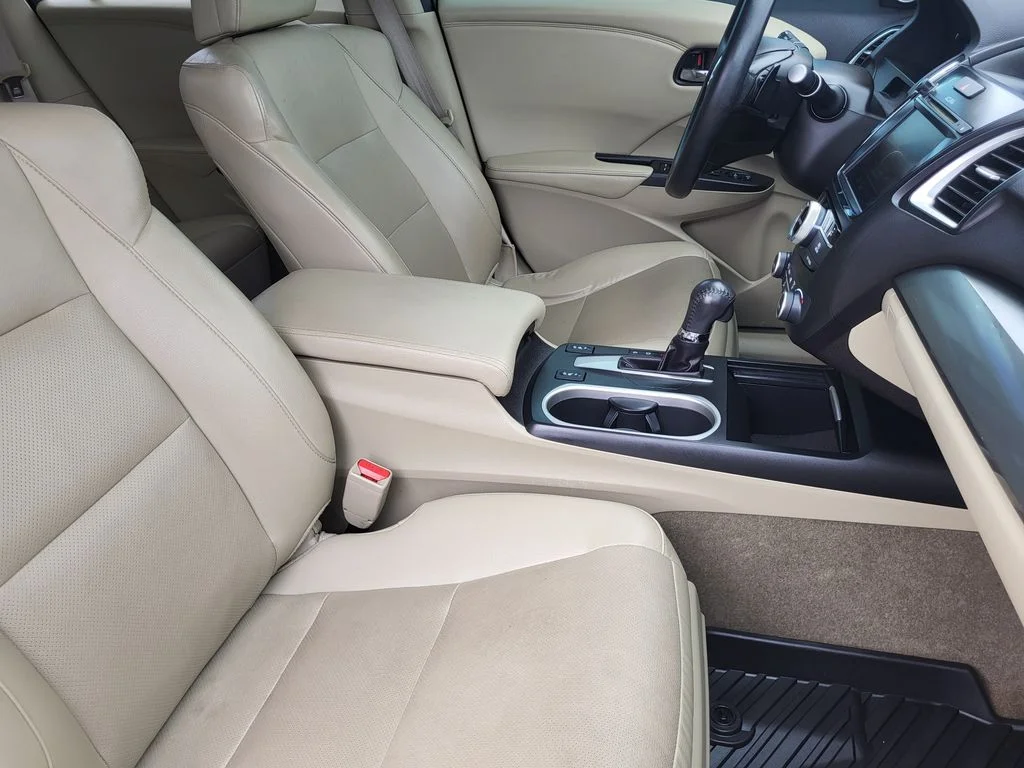 Used 2018 Maroon Acura w/Technology Pkg image 11