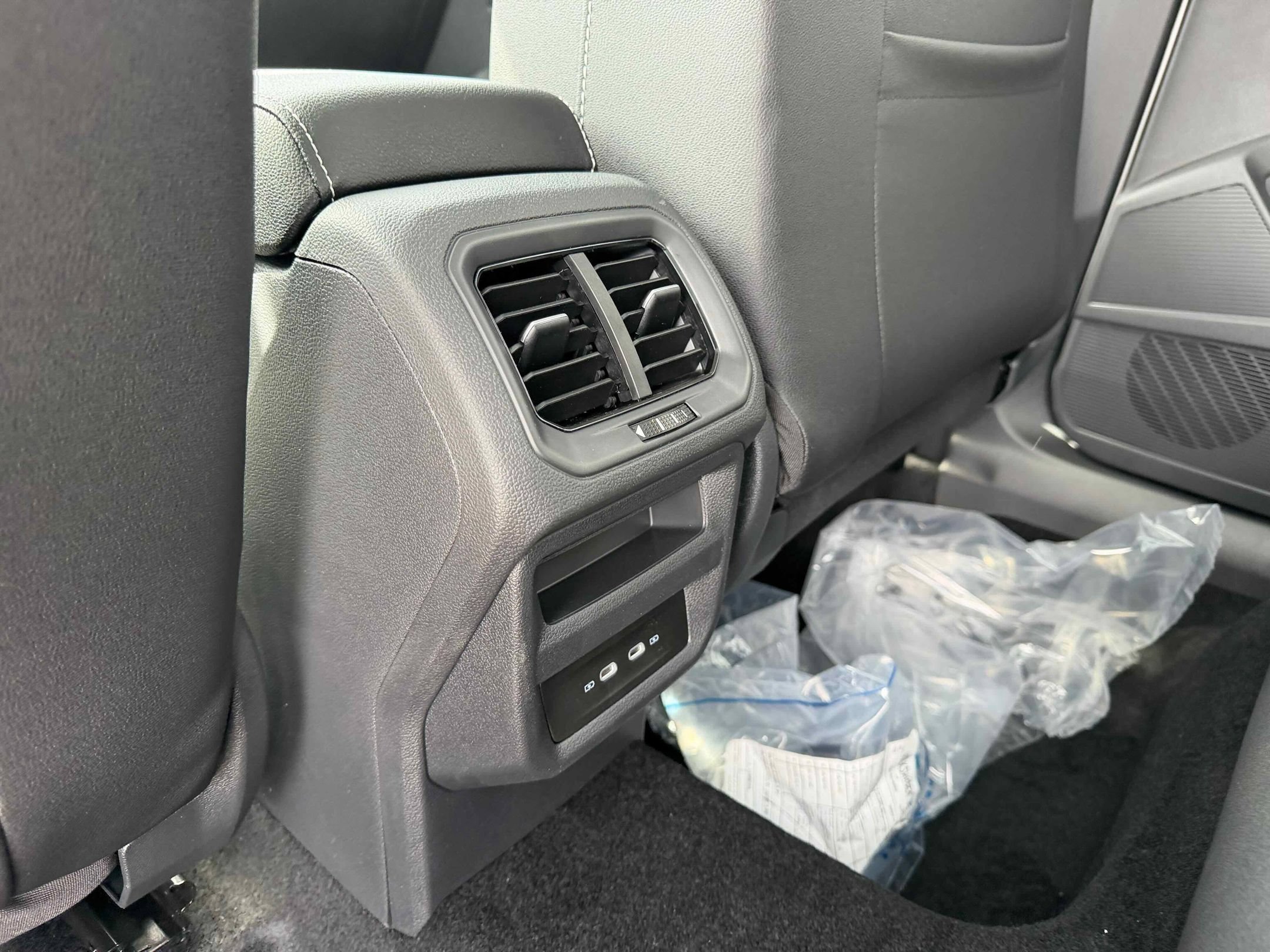 New 2026 Pure White Volkswagen SEL image 30