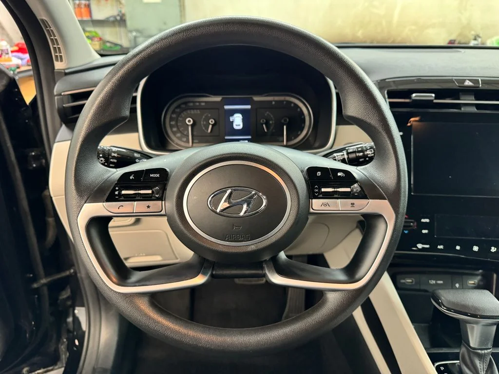 Used 2024 Black Hyundai SEL image 19