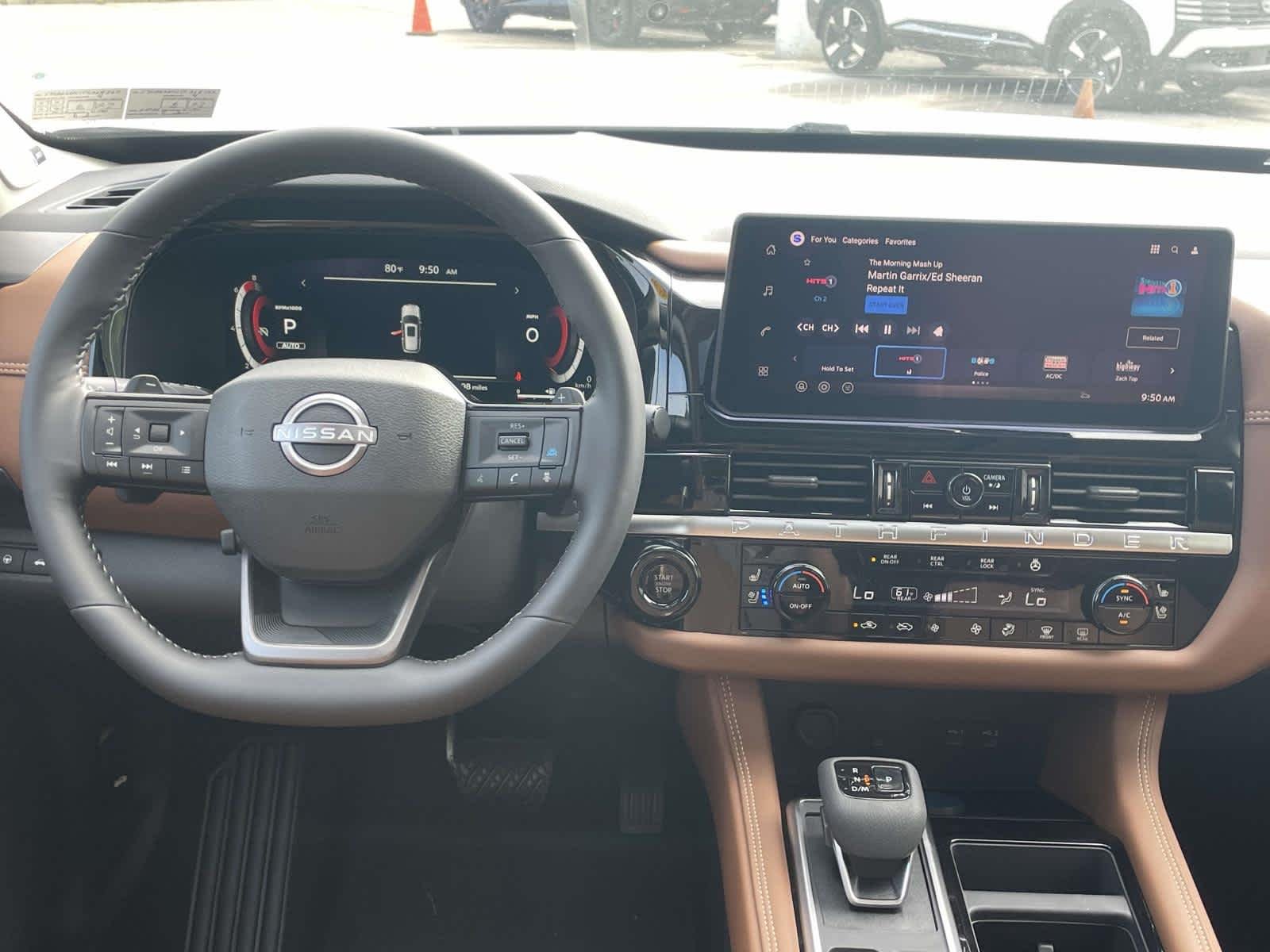 New 2026 Everest White Pearl Tricoat Nissan Platinum image 2