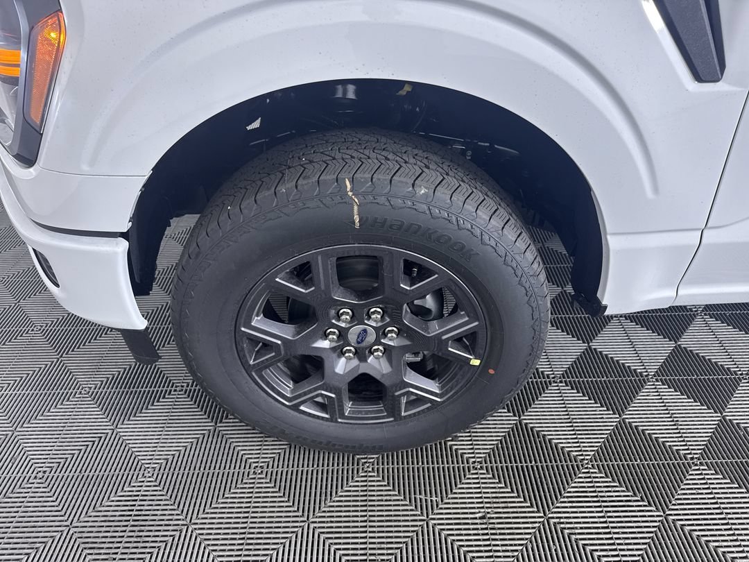 New 2026 Oxford White Ford STX image 25