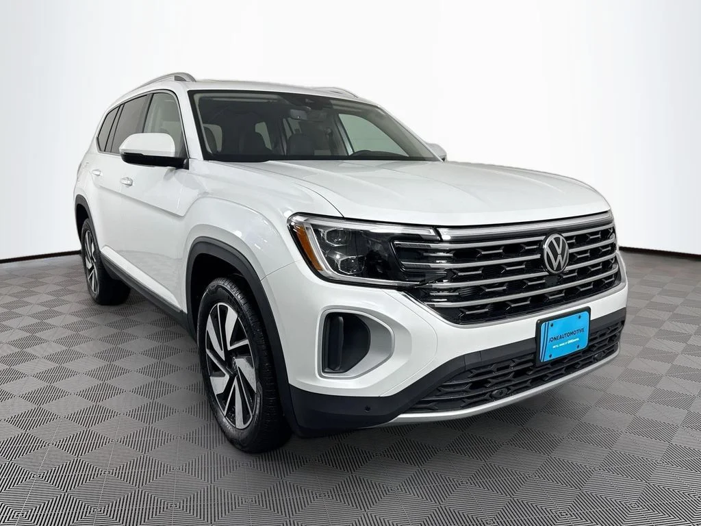 New 2026 White Pearl Volkswagen 2.0T SEL image 4