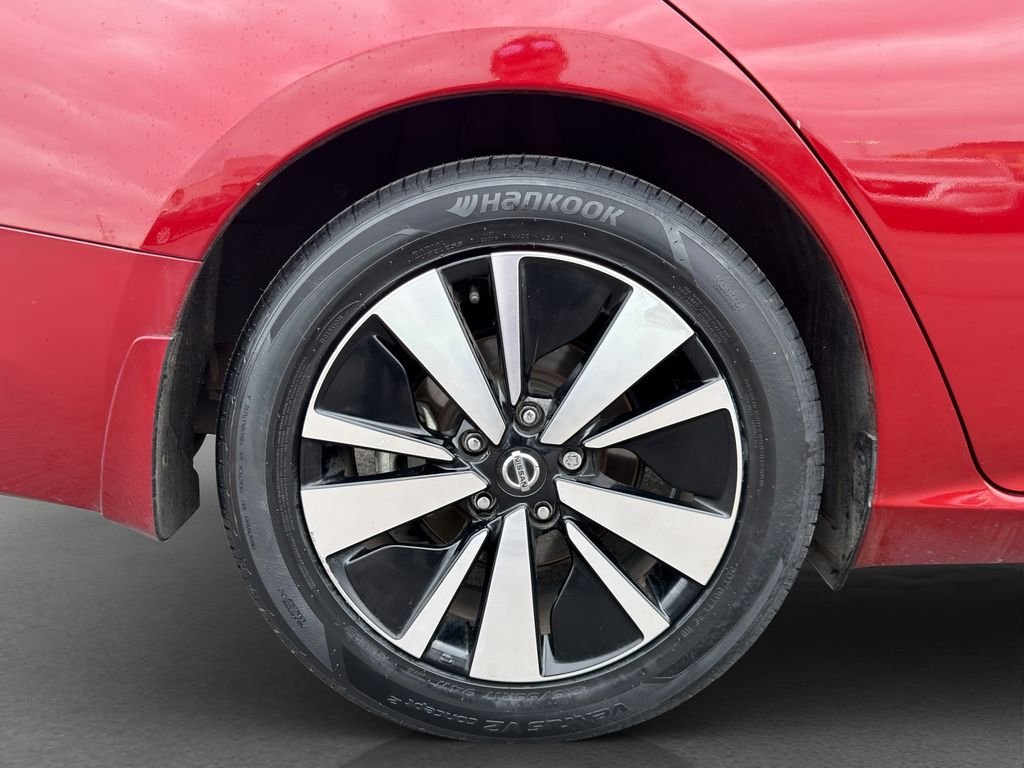 Used 2021 Red Nissan 2.5 SV image 24