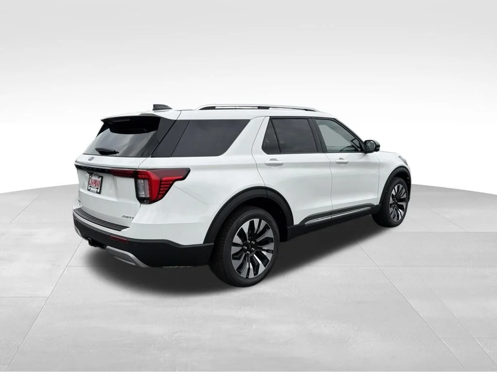 New 2026 Star White Metallic Tri-Coat Ford Platinum™ image 7