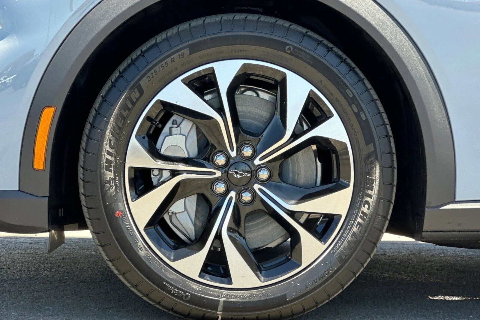 New 2026 Glacier Gray Metallic Tri-coat Ford Select image 25
