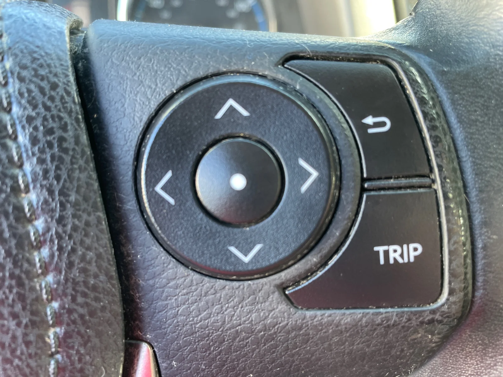 Used 2016 Silver Sky Metallic Toyota XLE image 15