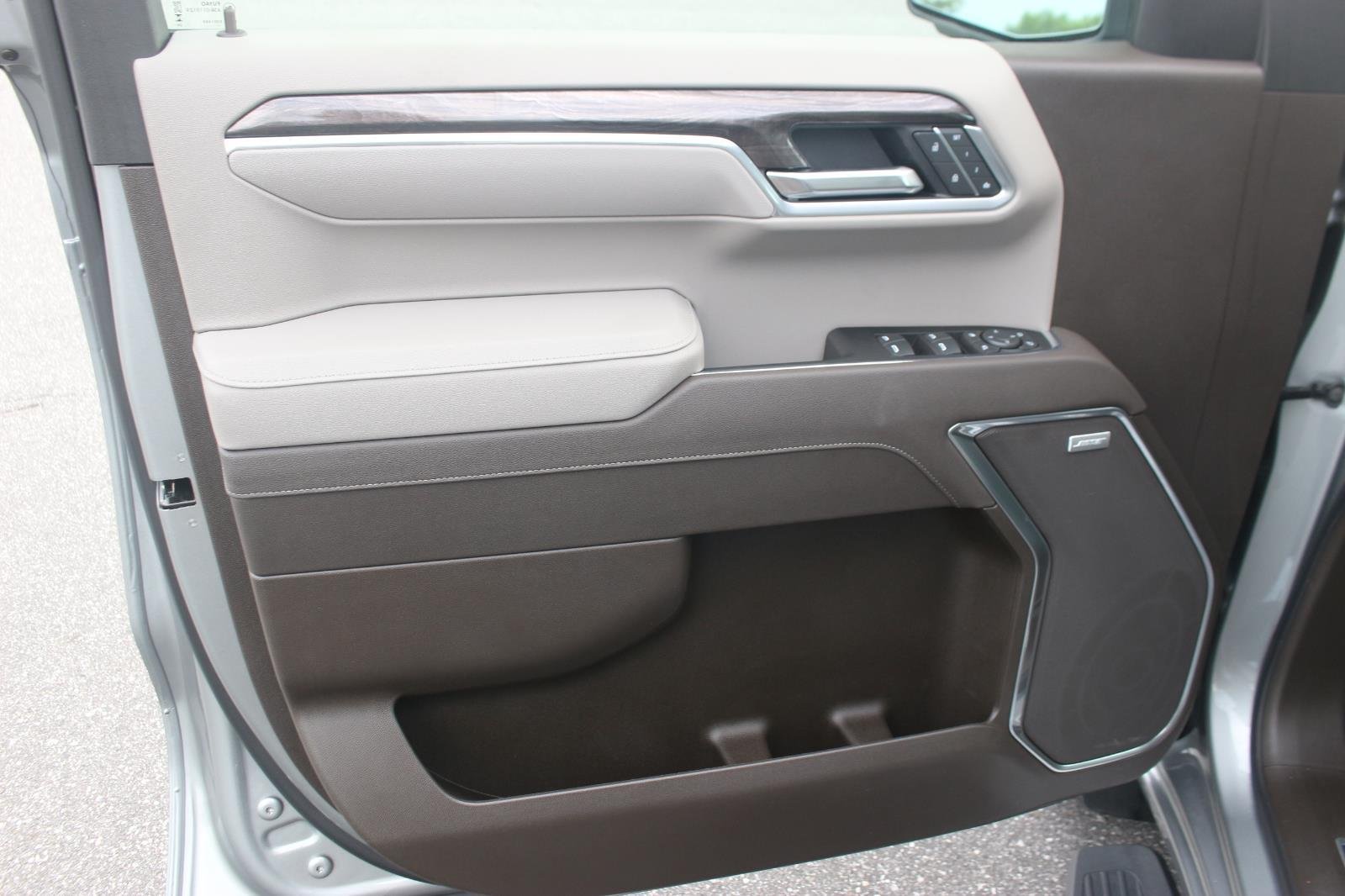 Used 2025 Sterling Gray Metallic Chevrolet LTZ image 13