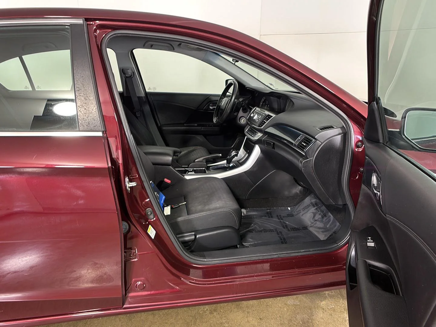 Used 2013 Basque Red Pearl II Honda Sport image 19