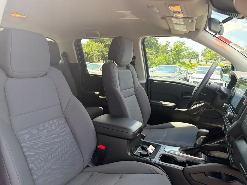 Used 2025 White Nissan S image 50