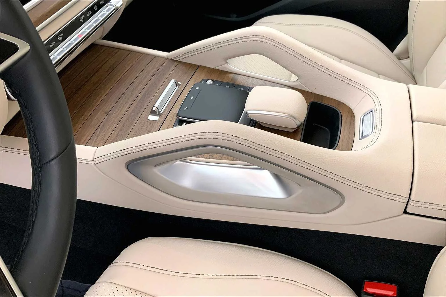 2024 Mercedes-Benz GLE GLE450 - Photo 17