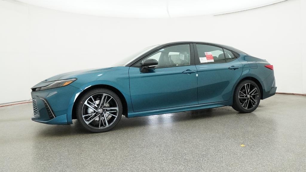 New 2026 Ocean Gem with Midnight Black Metallic roof Toyota XSE image 4