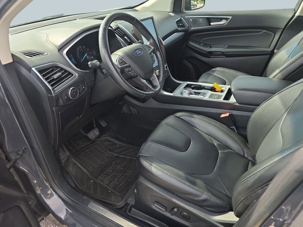 2021 Ford Edge Titanium - Photo 10