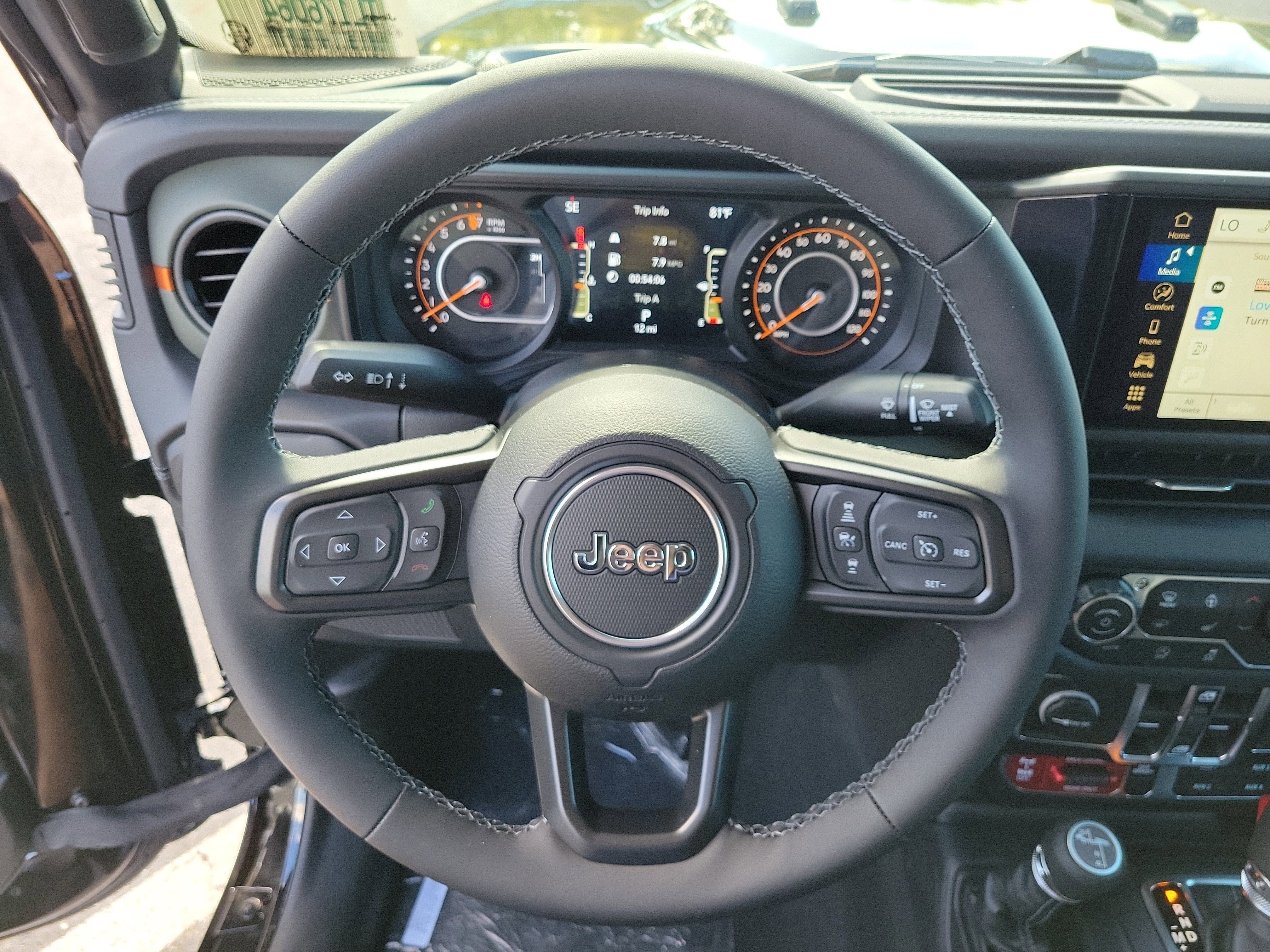 New 2026 Black Clear-Coat Exterior Paint Jeep Mojave image 18