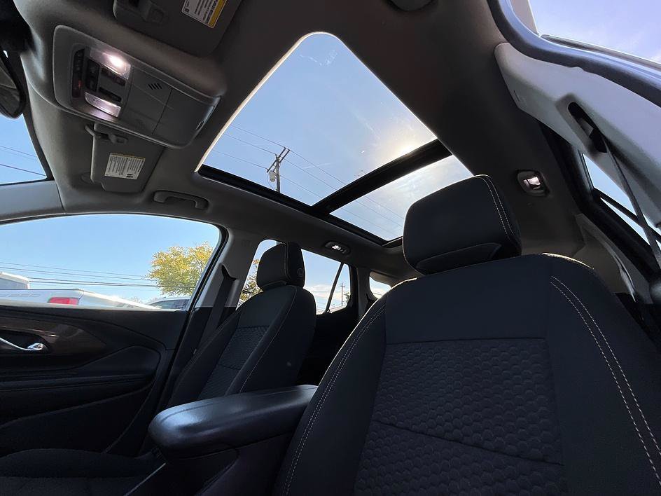 Used 2019 Gray GMC SLE image 28