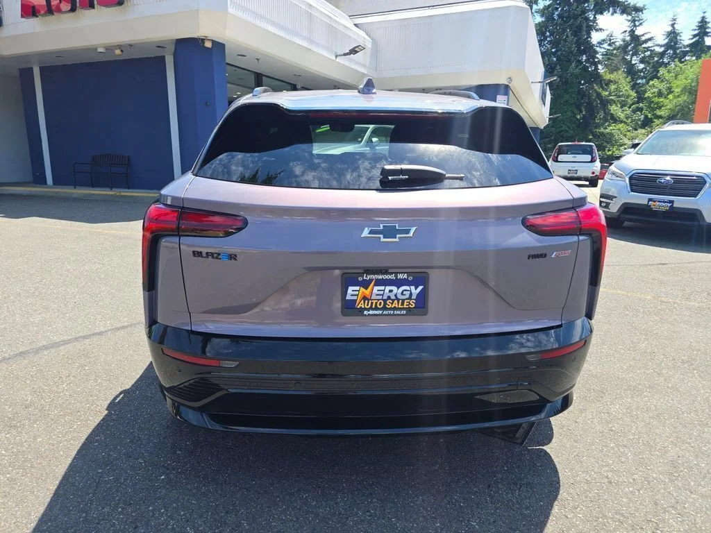 Used 2024 Galaxy Gray Metallic Chevrolet RS image 6