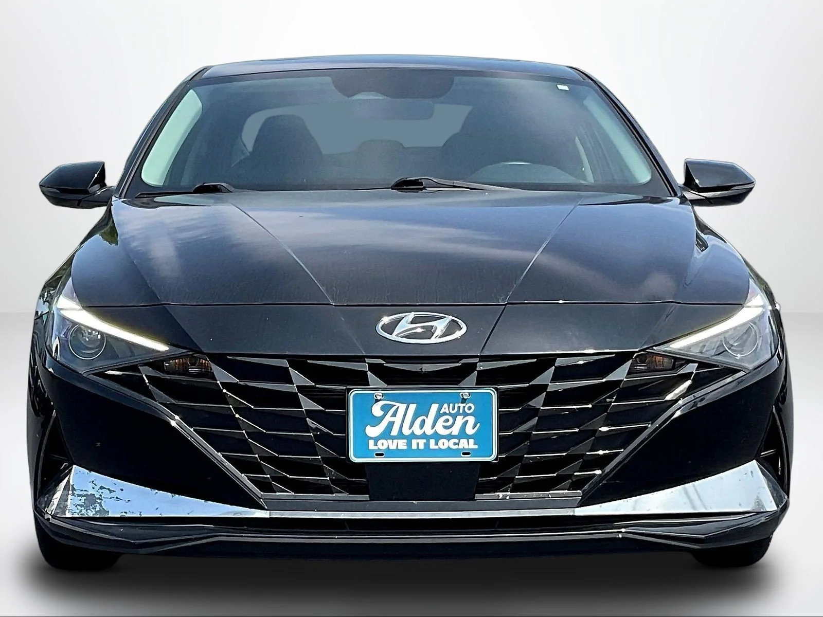 Used 2021 Hyundai Elantra SEL with VIN KMHLN4AG1MU181041 for sale in Fairhaven, MA