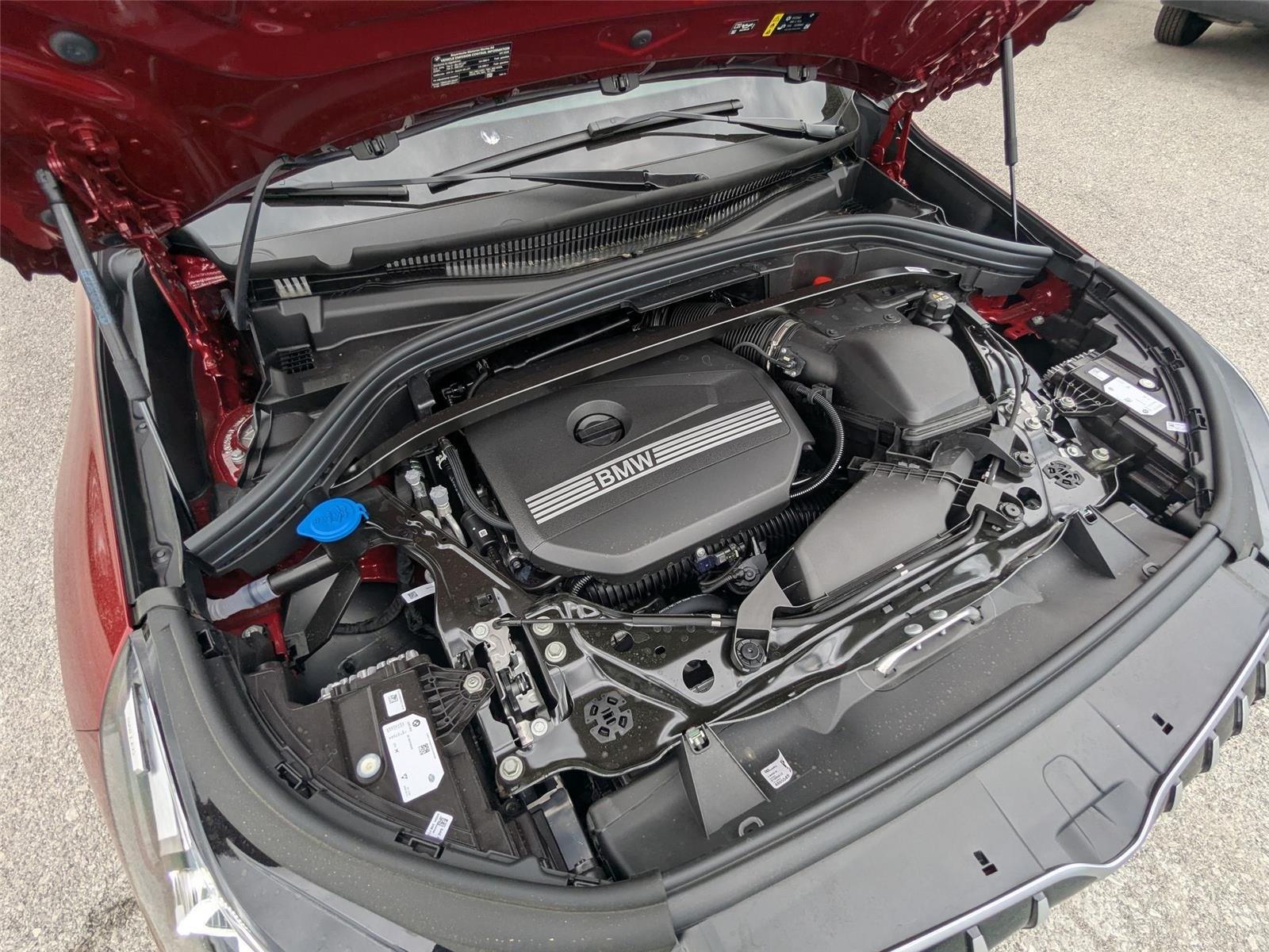 New 2026 Vegas Red Metallic BMW xDrive28i image 36