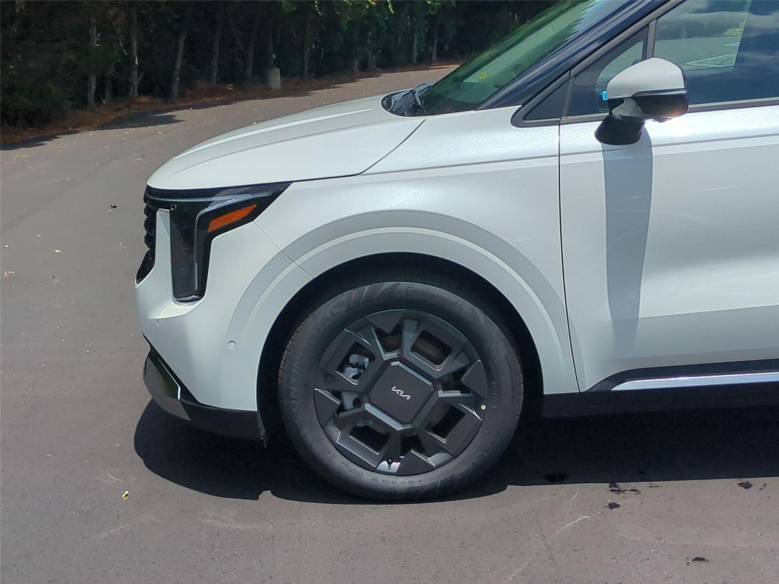 New 2026 Snow White Pearl Kia SX image 10