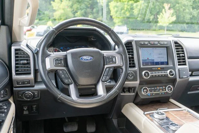 Used 2021 White Metallic Ford Platinum image 18