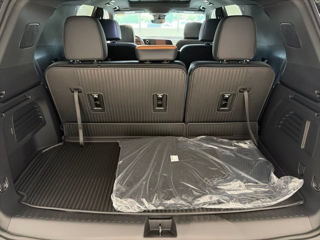 2027 Chevrolet Traverse Z71 - Photo 16